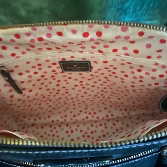 Black leather Kate Spade purse- in like new condition. - Picture 2 of 6